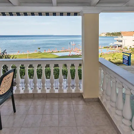 Andretina Sea View 公寓 *